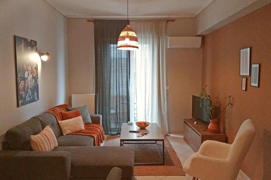 Central Artistic 2-Bedroom Apartment 79Sqm Tripoli Buitenkant foto